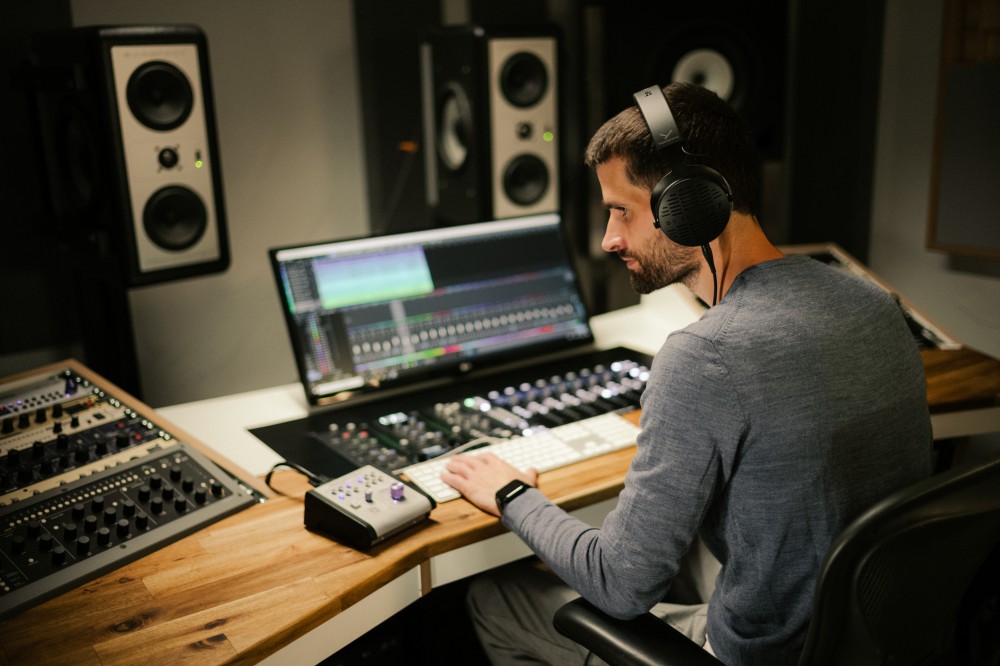 DT 900 PRO X